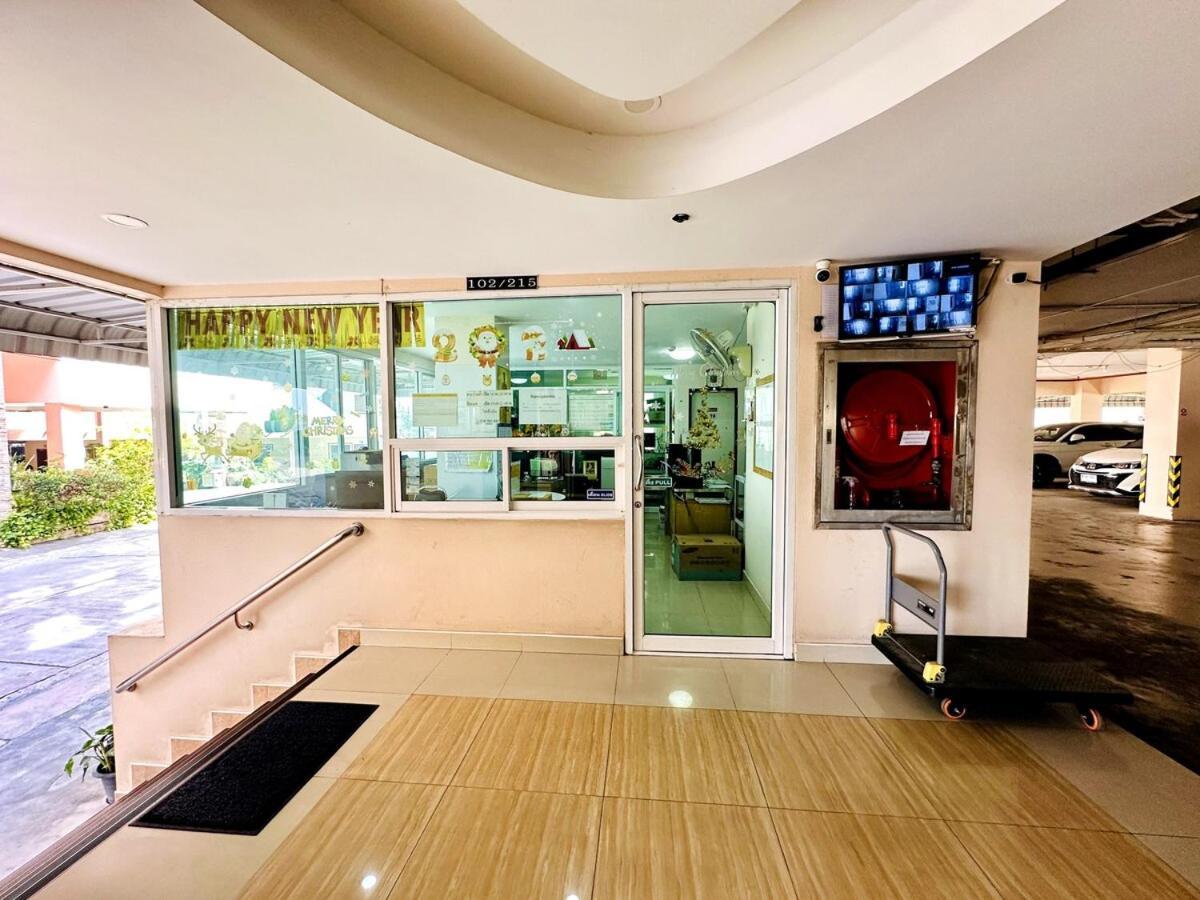 Wisdom Burg Bangsaen, Pool, Gym Ban Rong Khoei Exterior foto