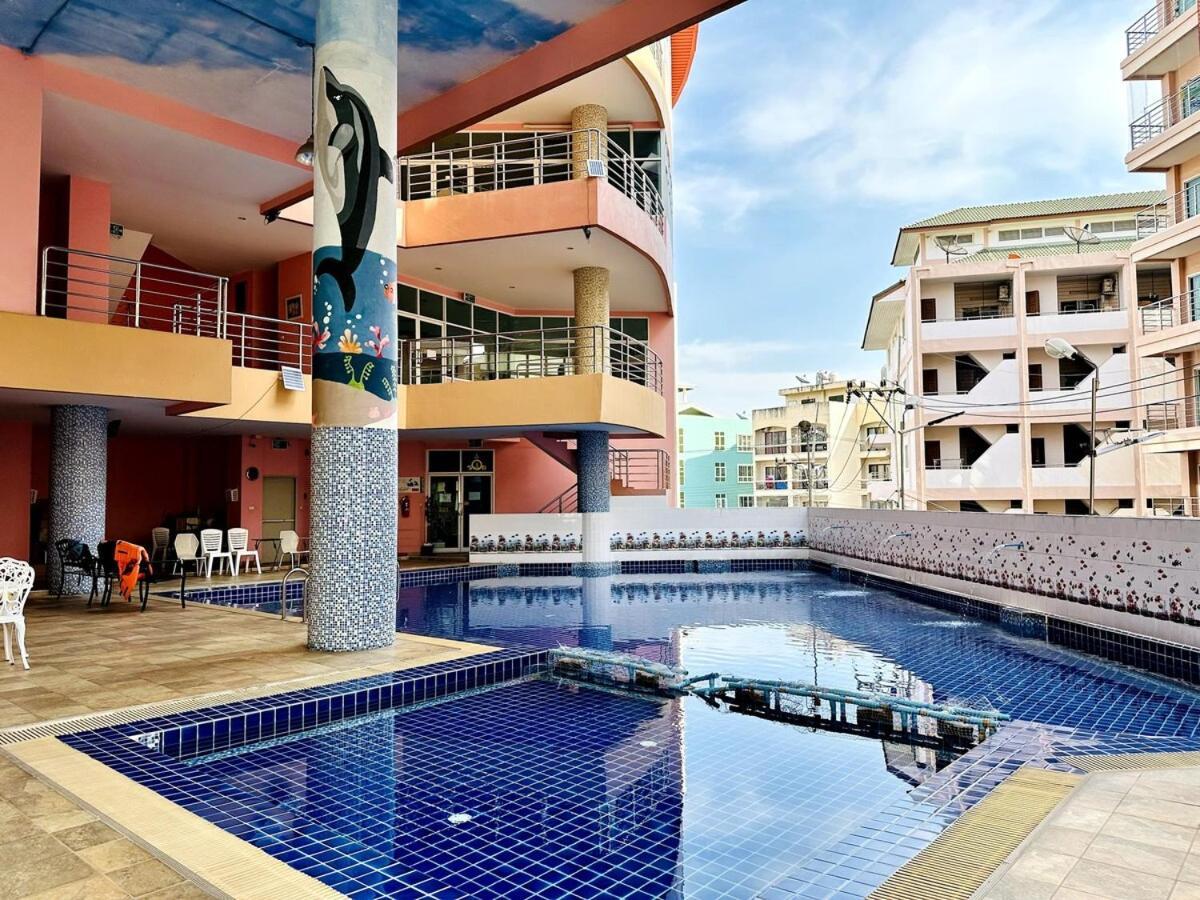Wisdom Burg Bangsaen, Pool, Gym Ban Rong Khoei Exterior foto